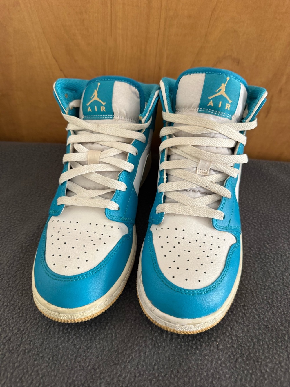 Jordan Kids Mid-Top Sneakers in Teal and White